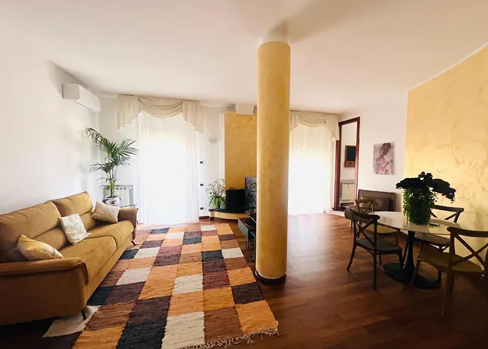 Aurum 360 Attico Deluxe Apartament *