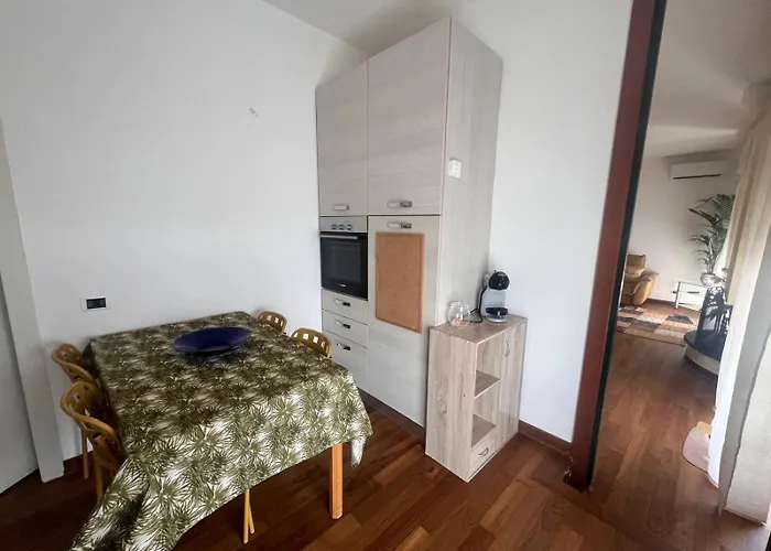 Aurum 360 Attico Deluxe Apartmán *