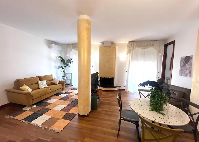 Aurum 360 Attico Deluxe * La Spezia